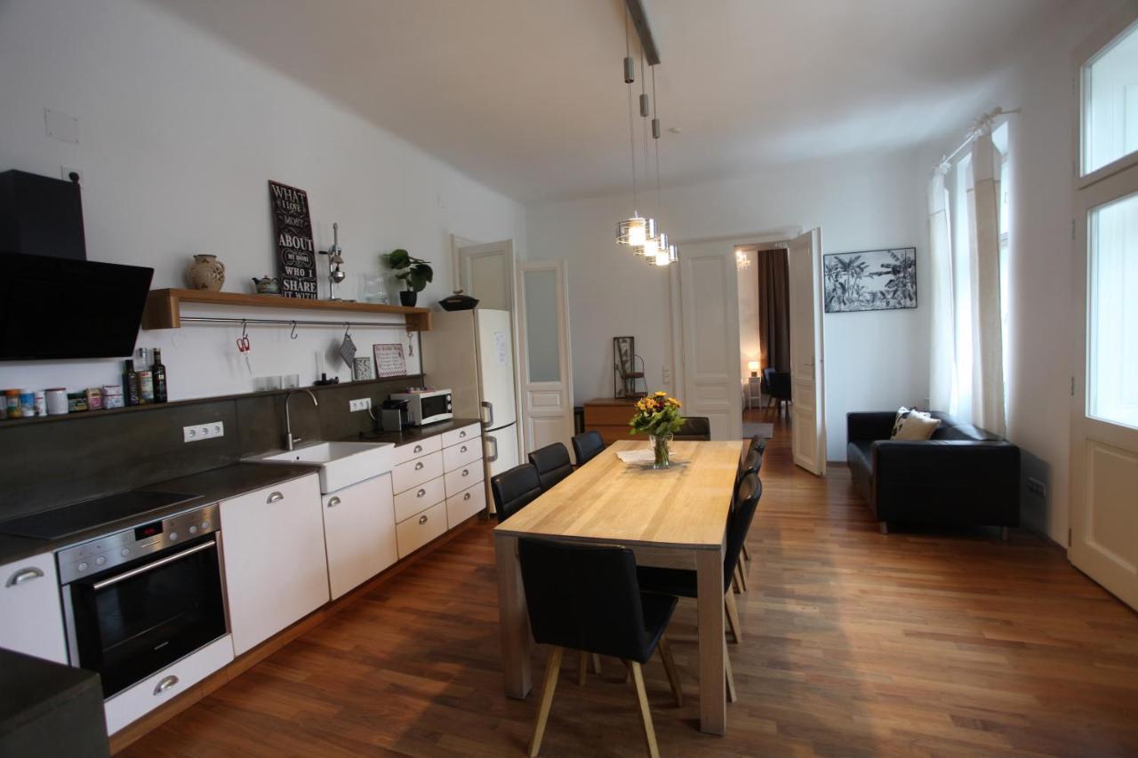 Casa Nostra - Ausgefallene Wohnung Am Augarten Vienne Extérieur photo